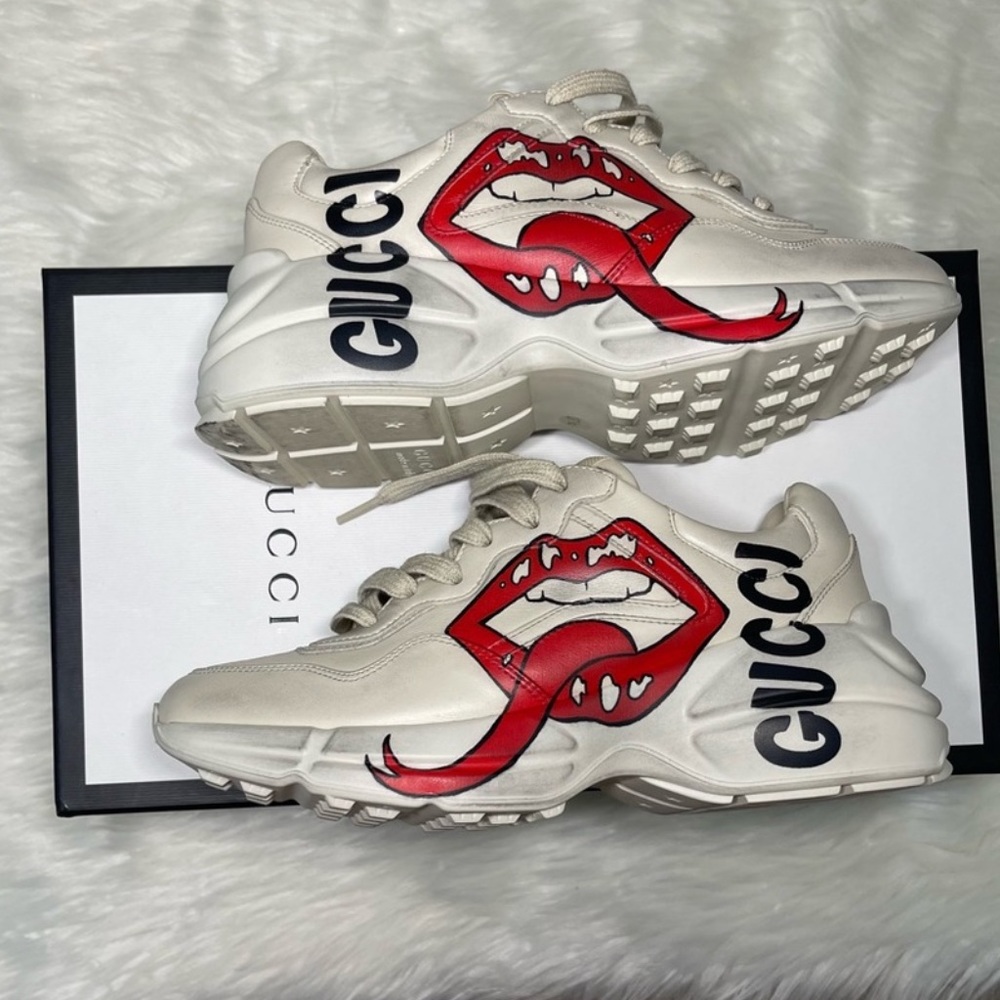 GUCCI Women's Rhyton sneaker with mouth print - Picture 4 of 11